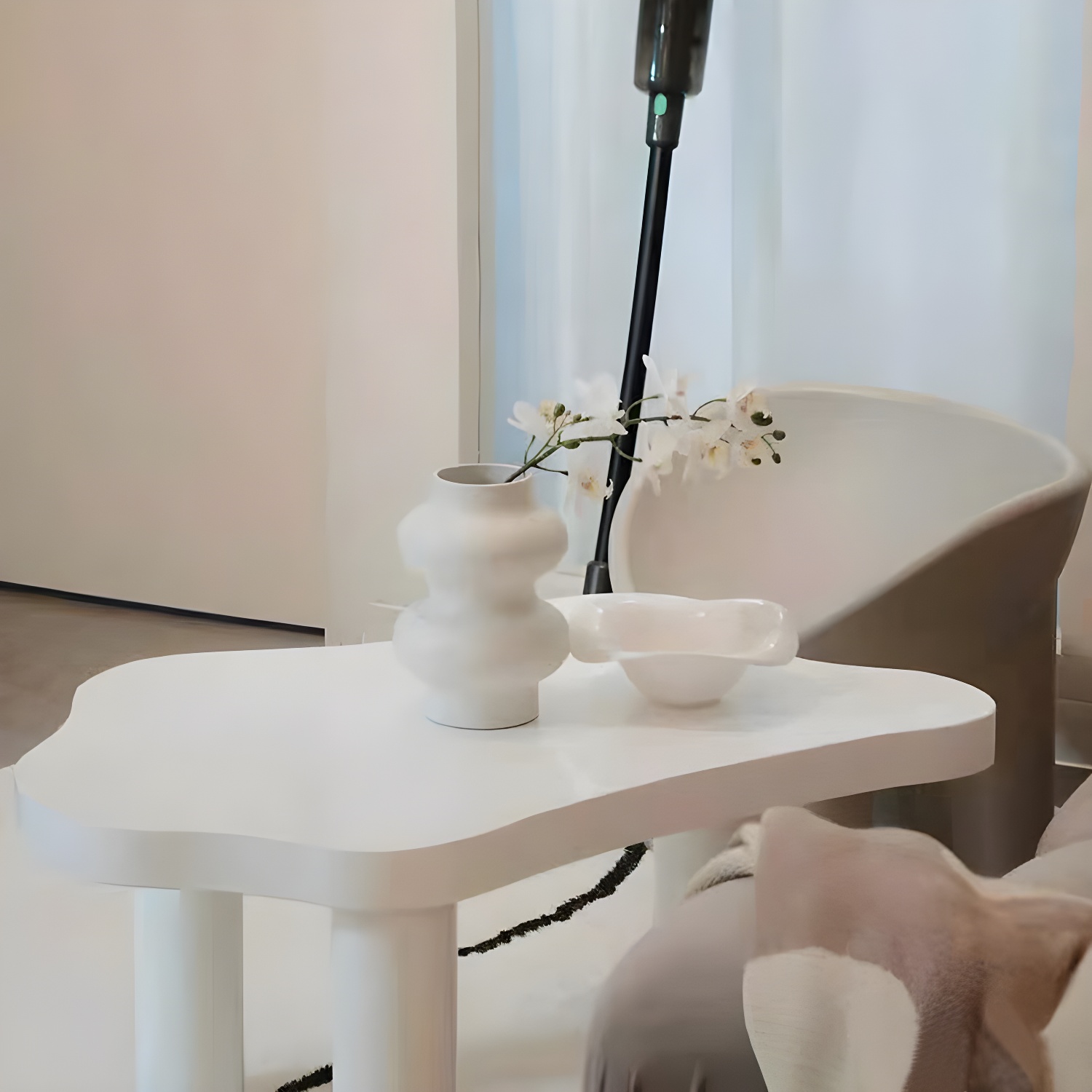 Contemporary 3 Legs Coffee Table Wood Cloud Shaped Cocktail Table - image 11