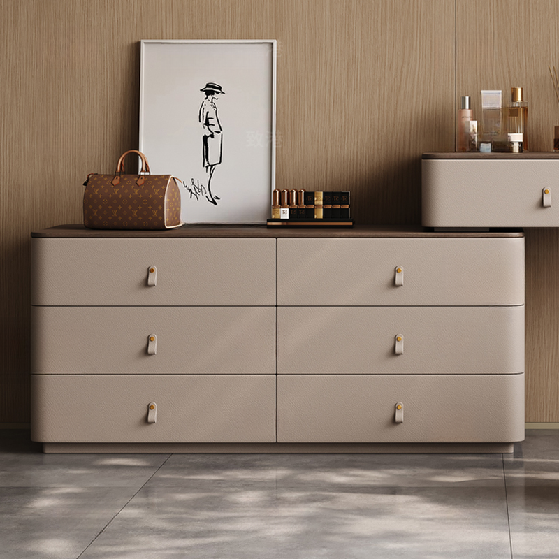 Tan Vanity Set with Scalable Telescopic and Push-Pull Features - image 4