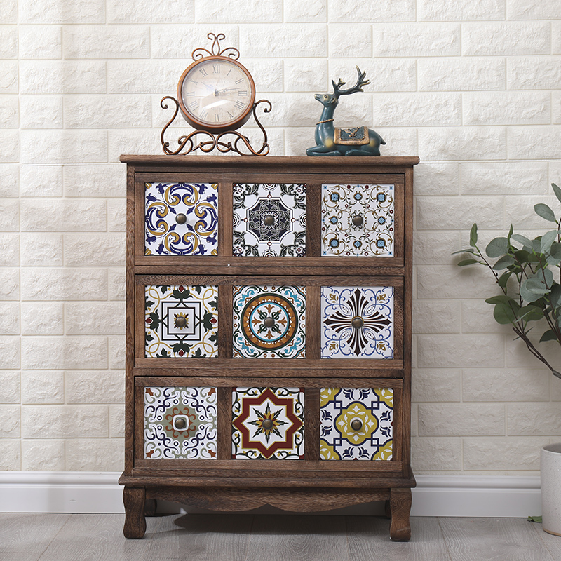 Shaker Style Independent Accent Chest with Weathered Wood