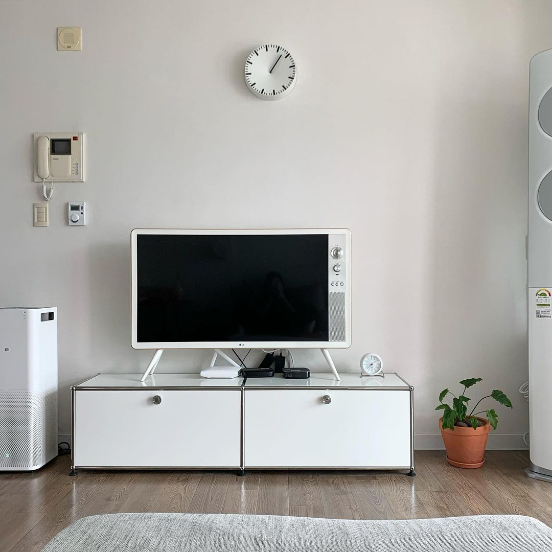 Stainless Steel Sideboard Modern Style Dining Sideboard with Locking Cabinet - image 11