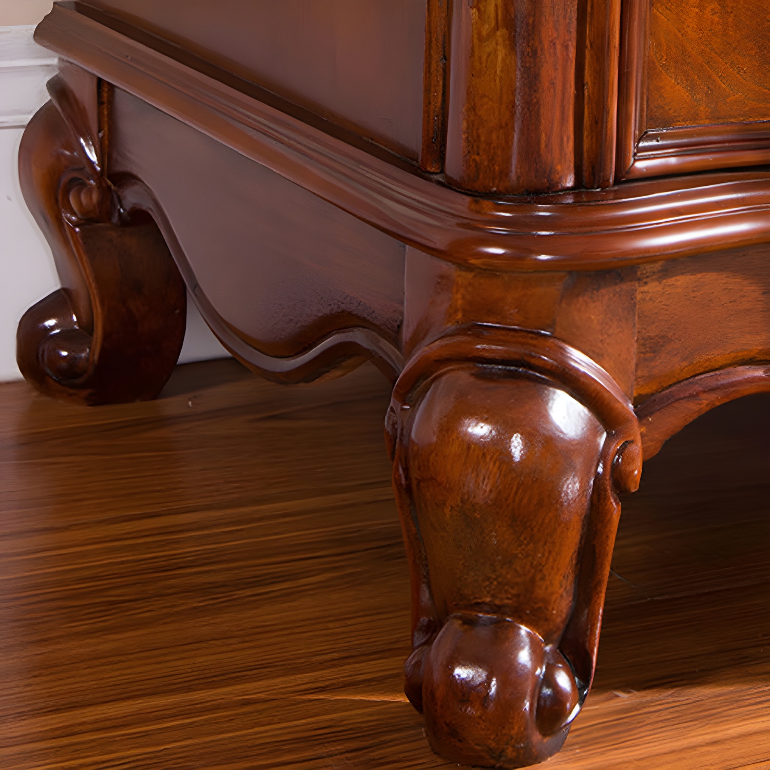 Solid Wood TV Console Traditional Enclosed TV Cabinet with Glide Drawers - image 7