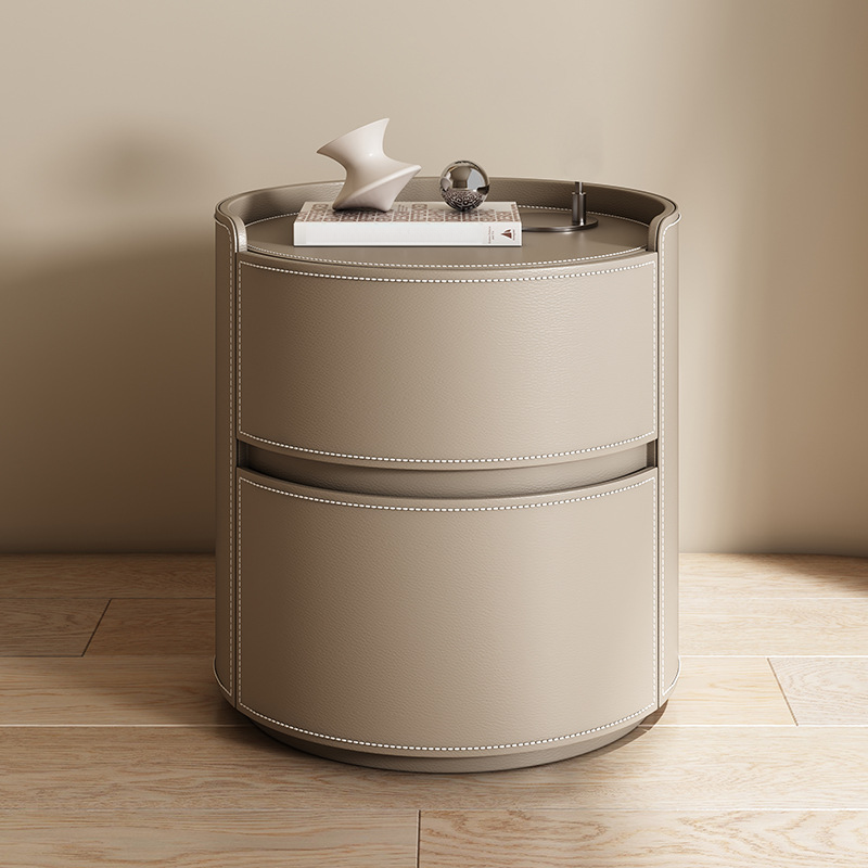 Simple Nightstand | Ormau - image 25