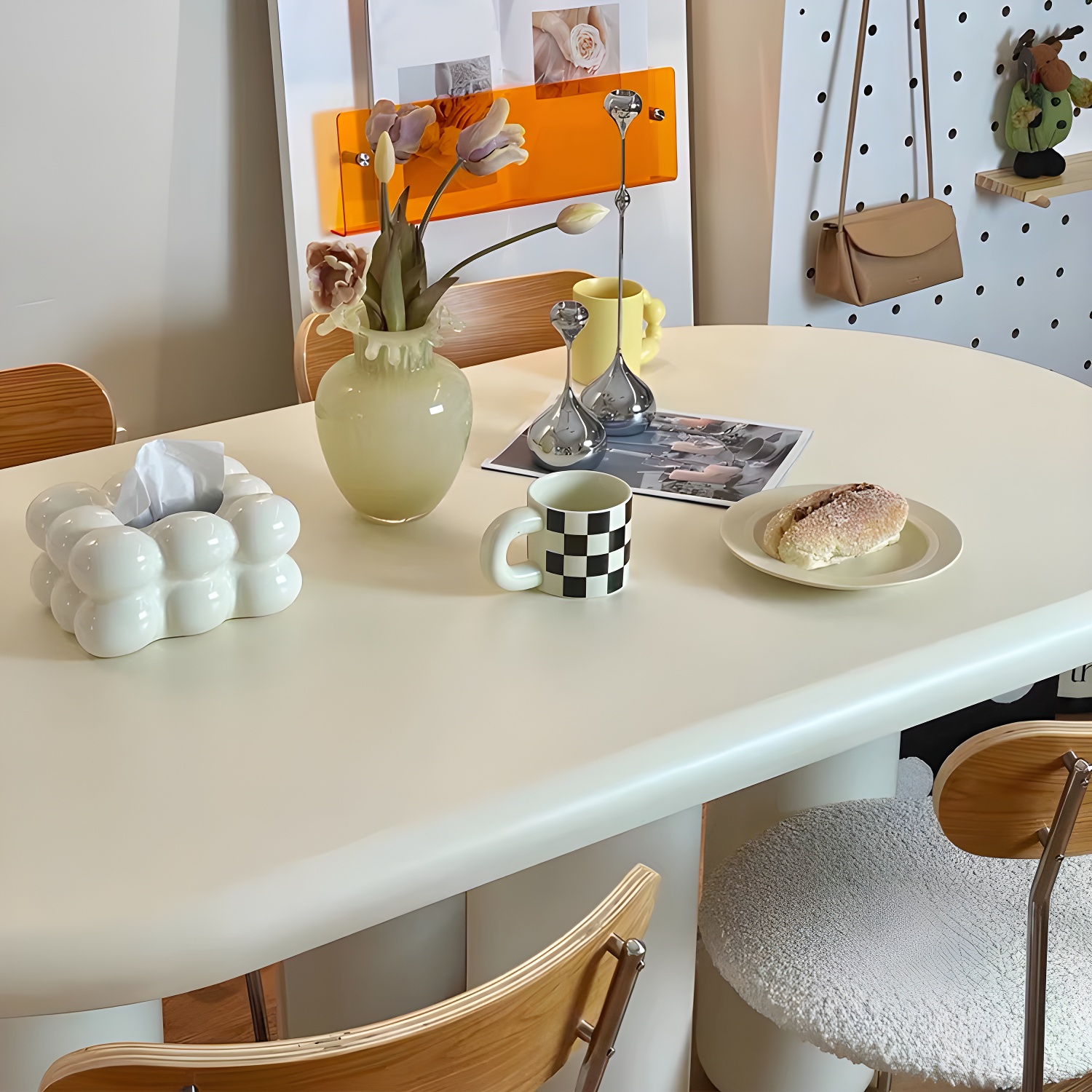 Oval & Round Dining Table | Ormau - image 7