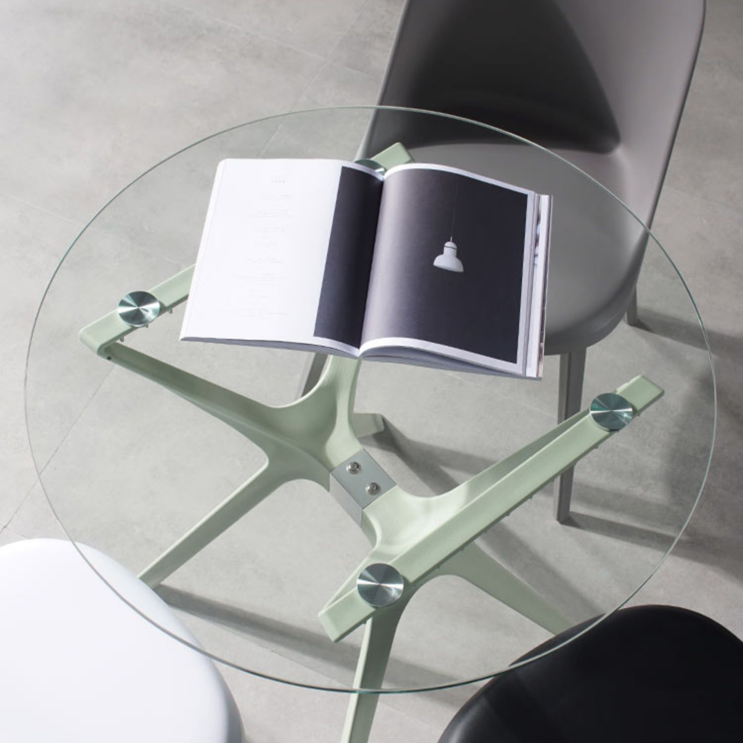 Modern Round Glass Dining Table | Ormau - image 16