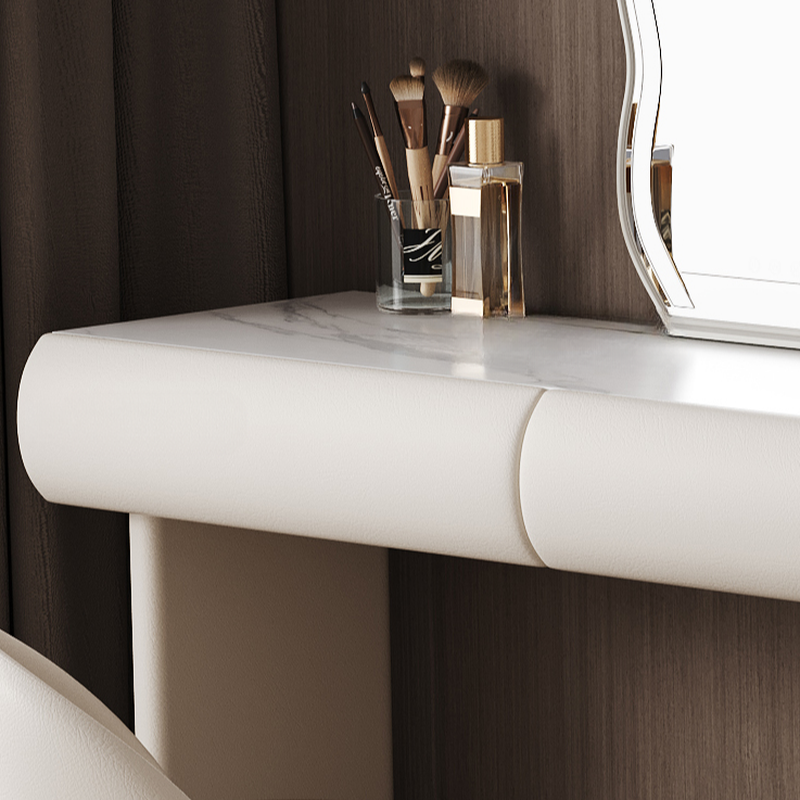 Modish Vanity Set | Ormau - image 9