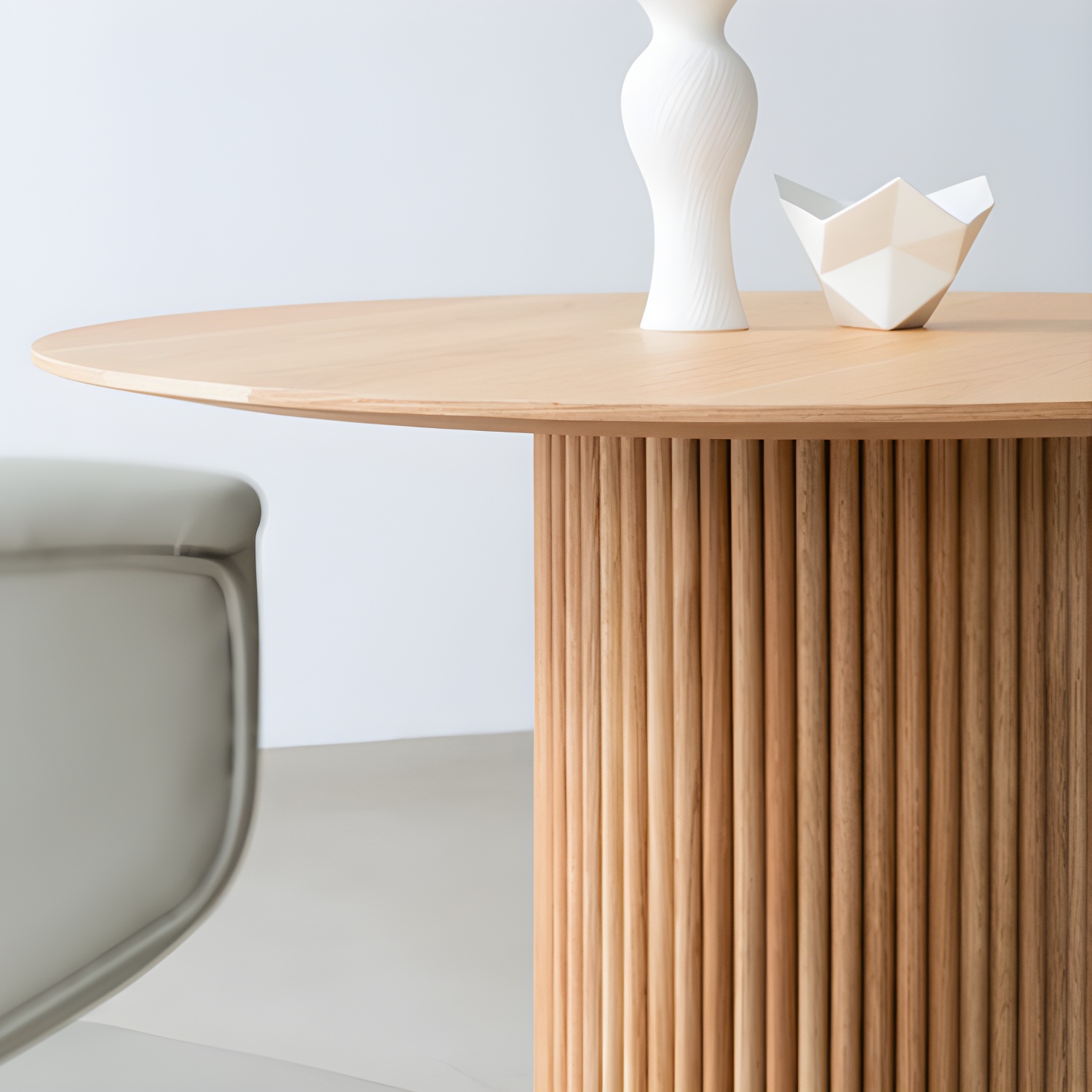 Round Wood Dining Table | Ormau - image 9