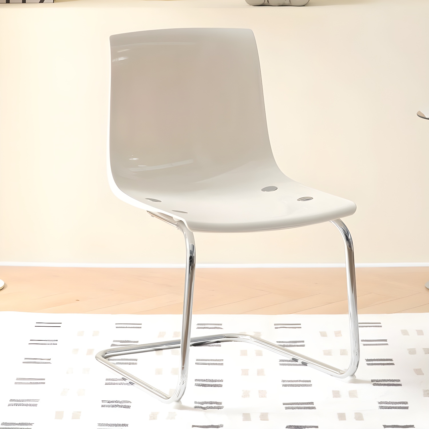 Modern Low-Back Chair | Ormau - image 4