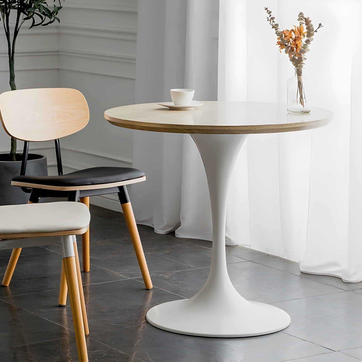 Round Dining Table | Ormau - image 5