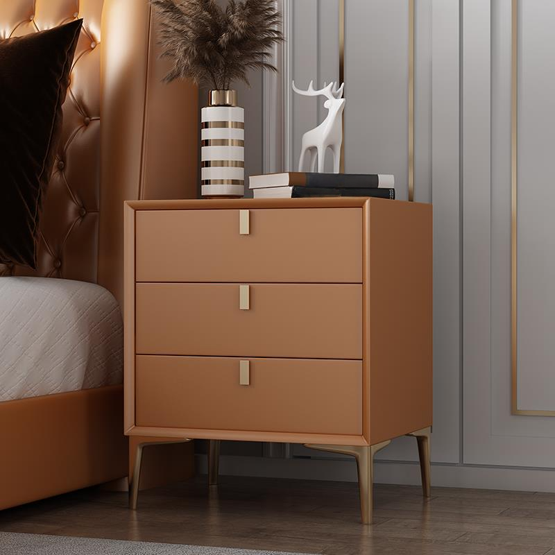 Lumber Nightstand | Ormau - image 8