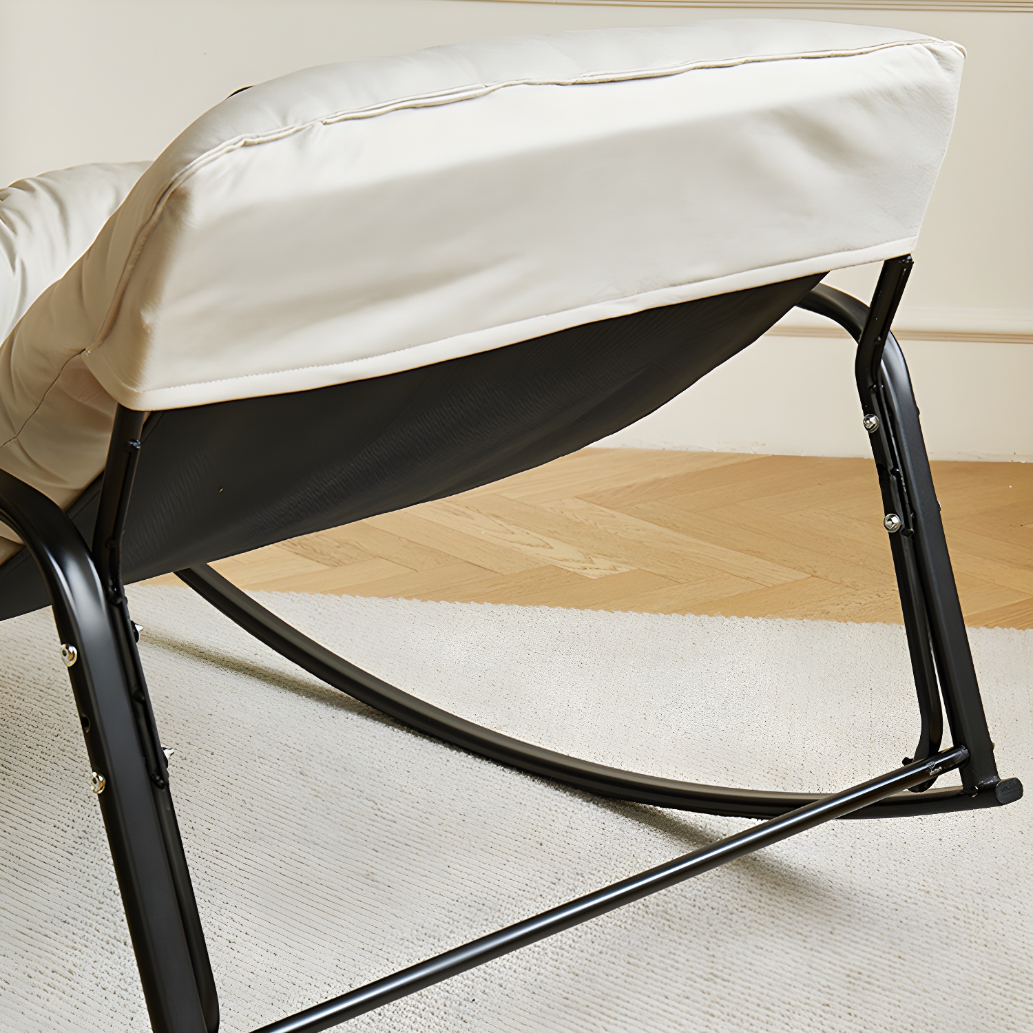 Modern Rocker | Ormau - image 11