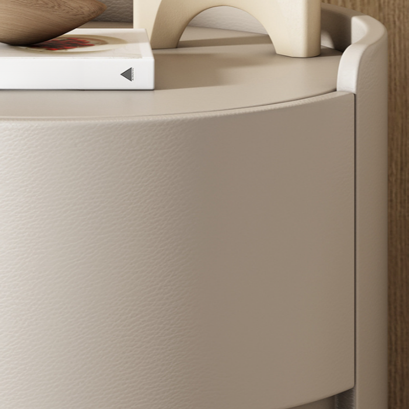 Simple Nightstand | Ormau - image 16