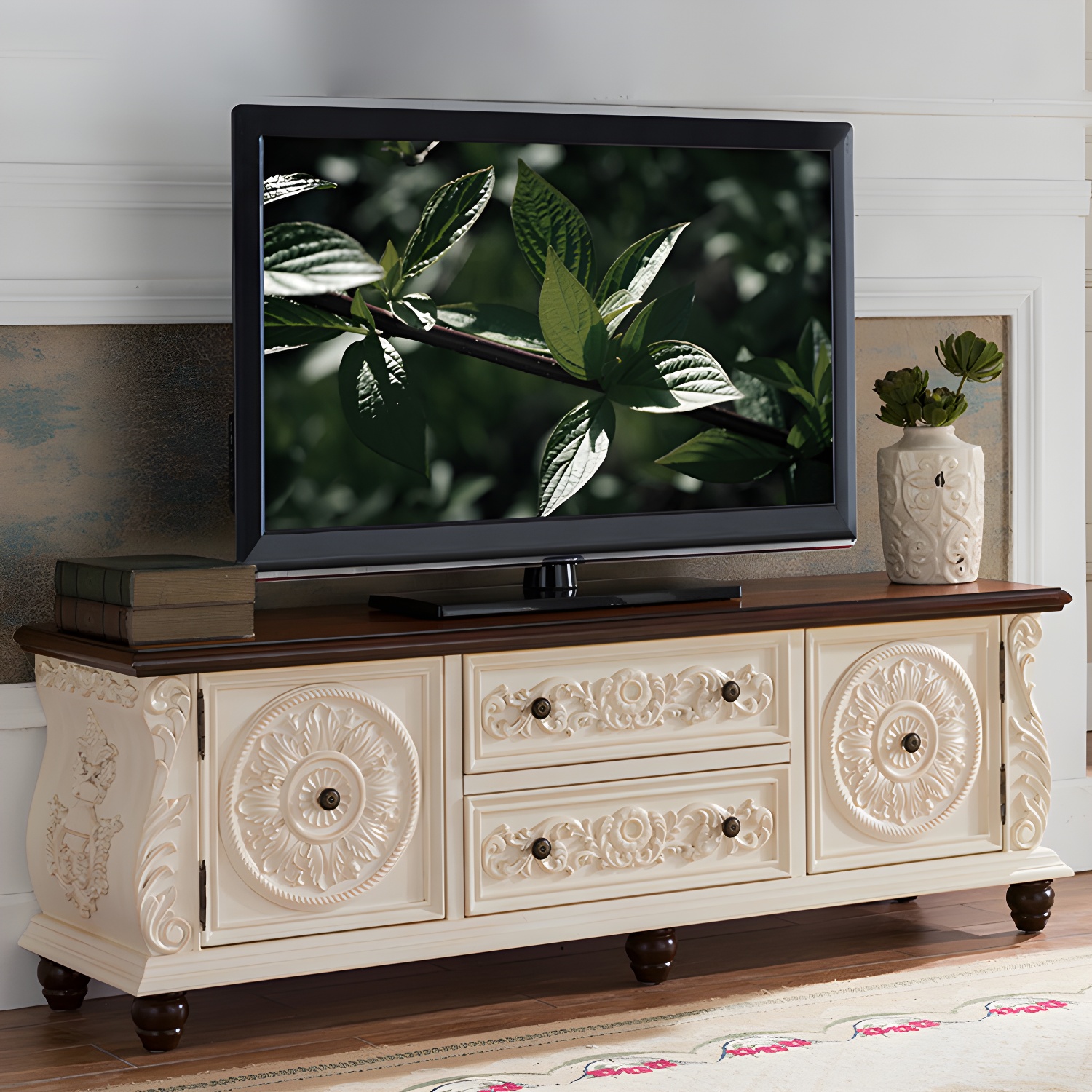 Traditional Media Console | Ormau - image 4