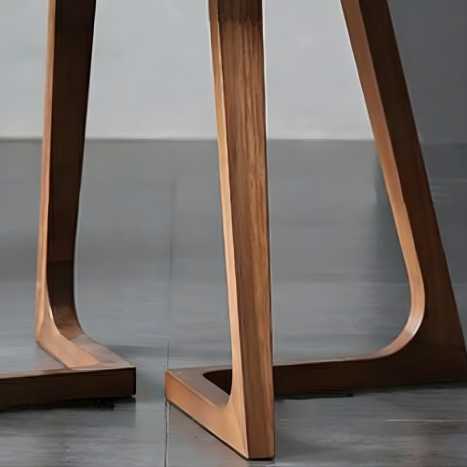Round Dining Table | Ormau - image 9