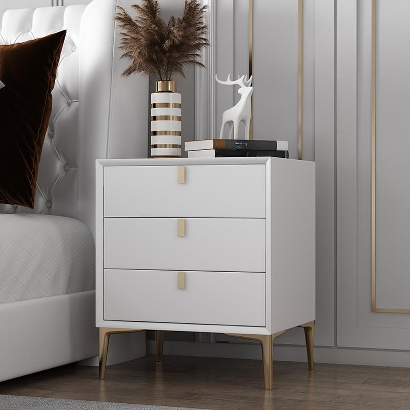 Lumber Nightstand | Ormau - image 21