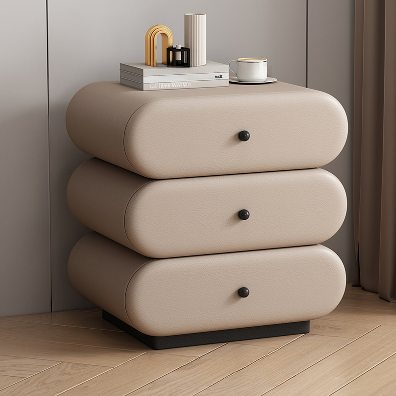 Old School Nightstand | Ormau - image 5