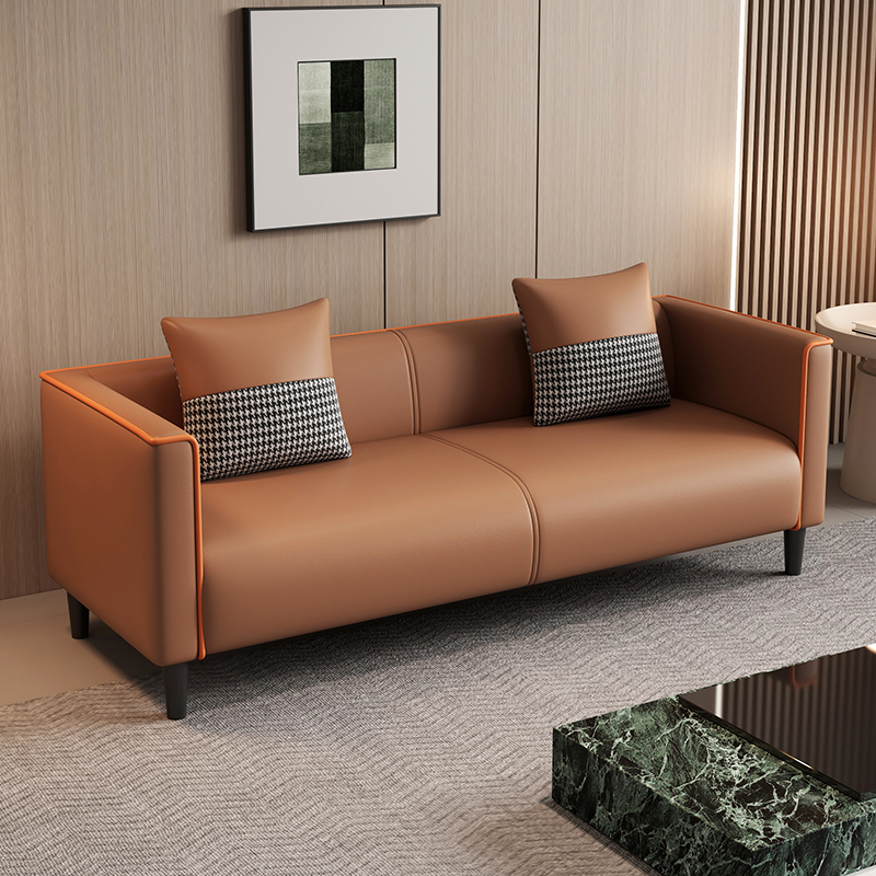 Elegant Sofa | Ormau - image 3