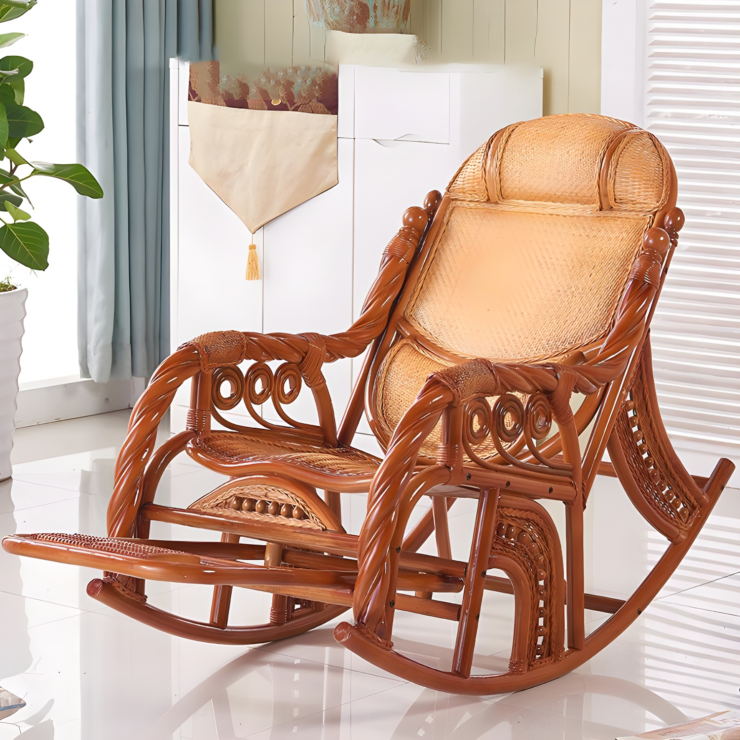 Traditional Rocking Chair | Ormau - image 4