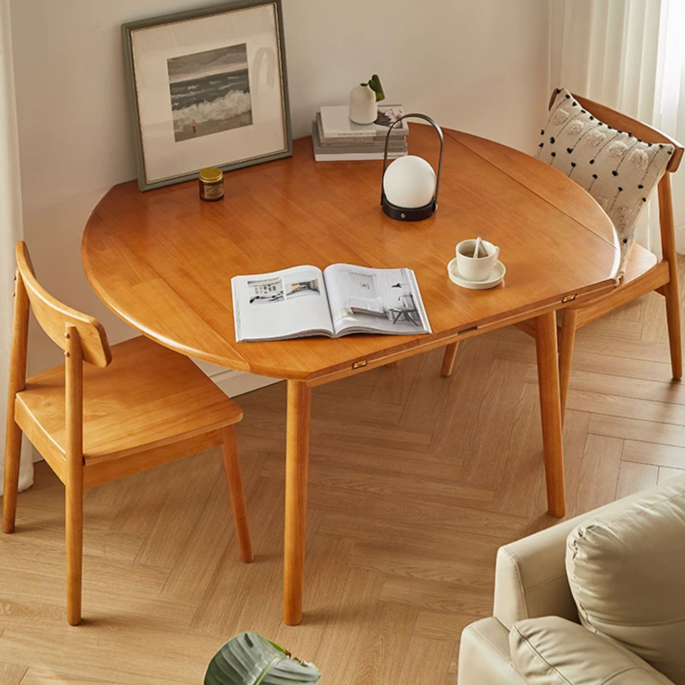 Round Wood Dining Table | Ormau - image 16