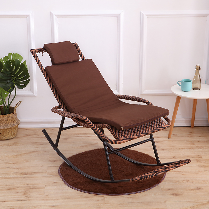 Old School Rocking Chair | Ormau - image 2