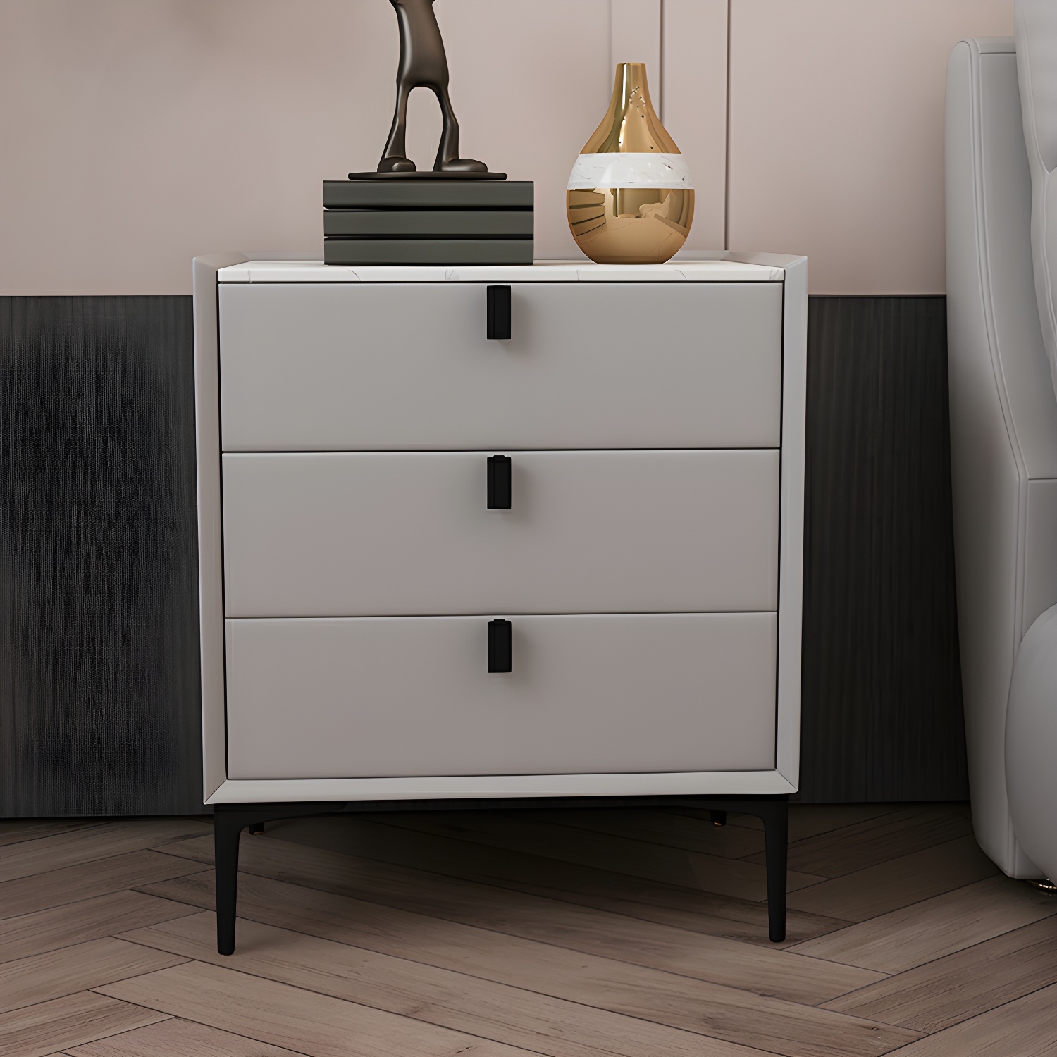 Glam Nightstand | Ormau - image 11