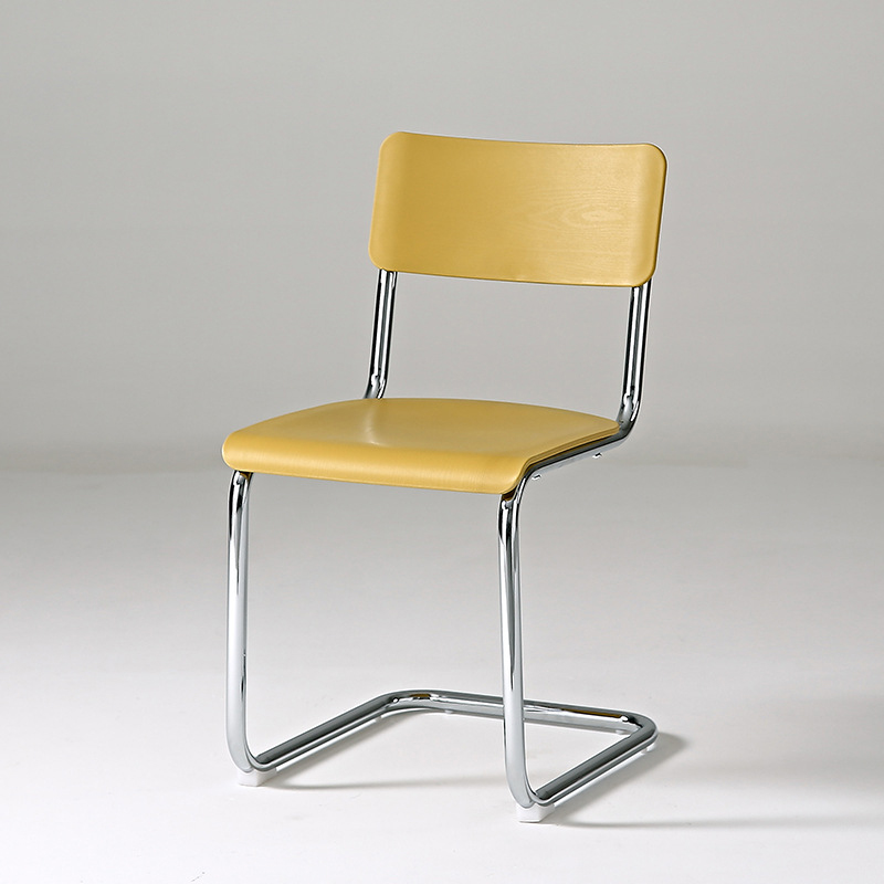 Cantilever Chair | Ormau - image 22