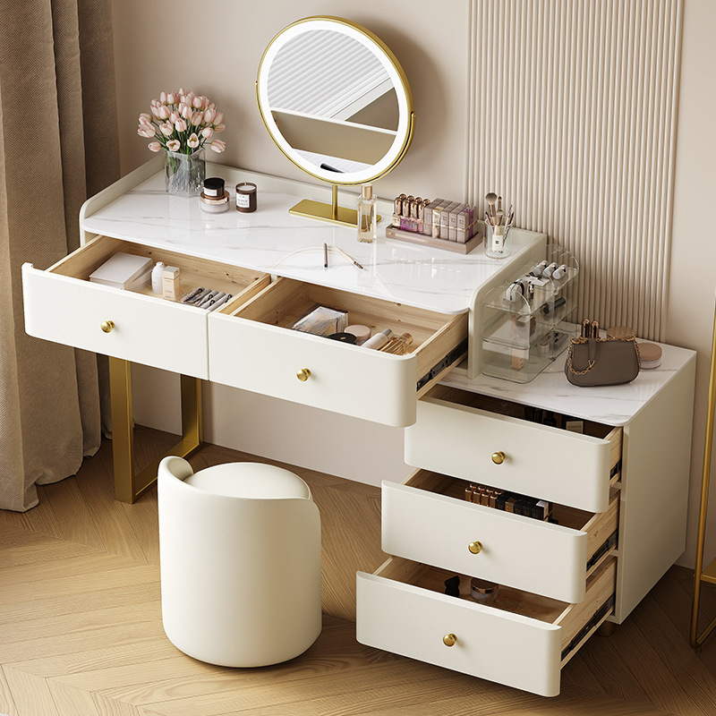 Glamorous Vanity | Ormau - image 3