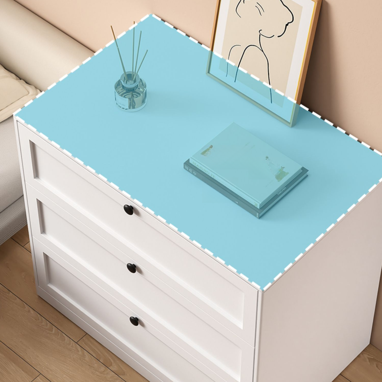 Minimalist Vertical Chest | Ormau - image 9