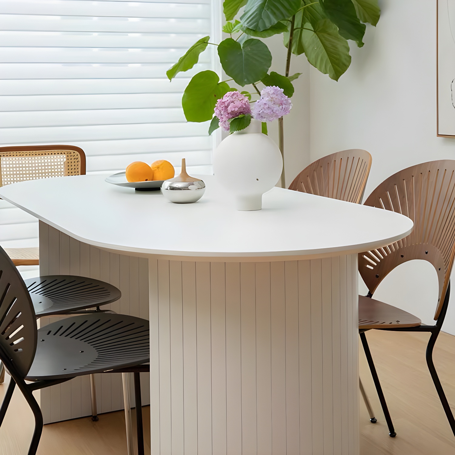 Oval Dining Table | Ormau - image 9