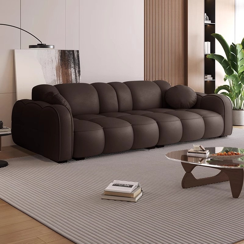 Modish Sofa | Ormau - image 2