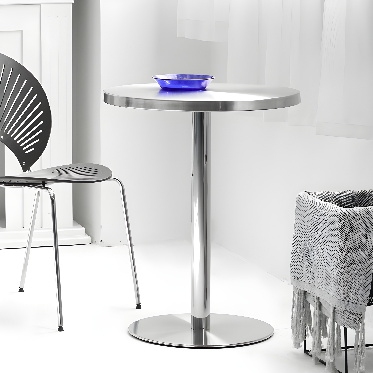 Industrial Pedestal Dining Table | Ormau - image 8