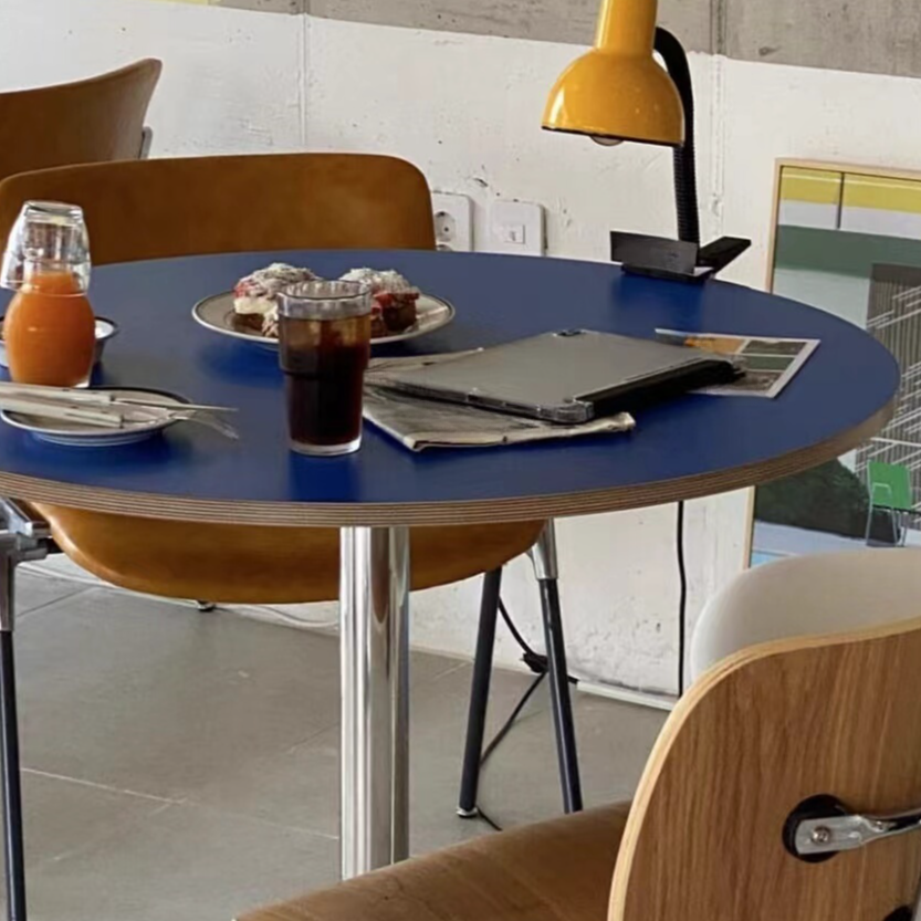 Orbicular Dining Table | Ormau - image 8