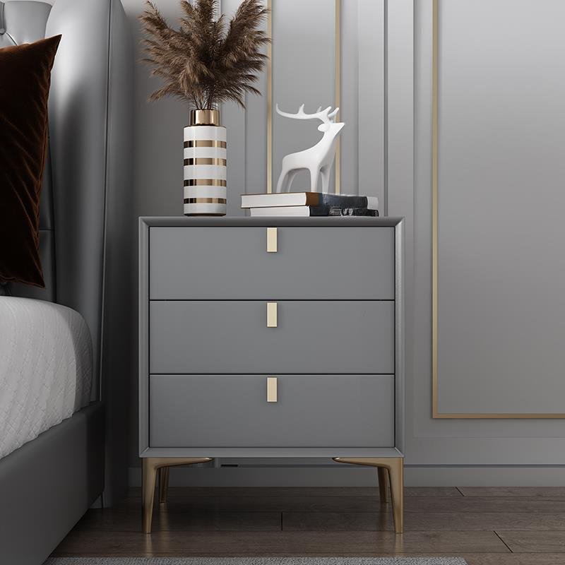 Lumber Nightstand | Ormau - image 23