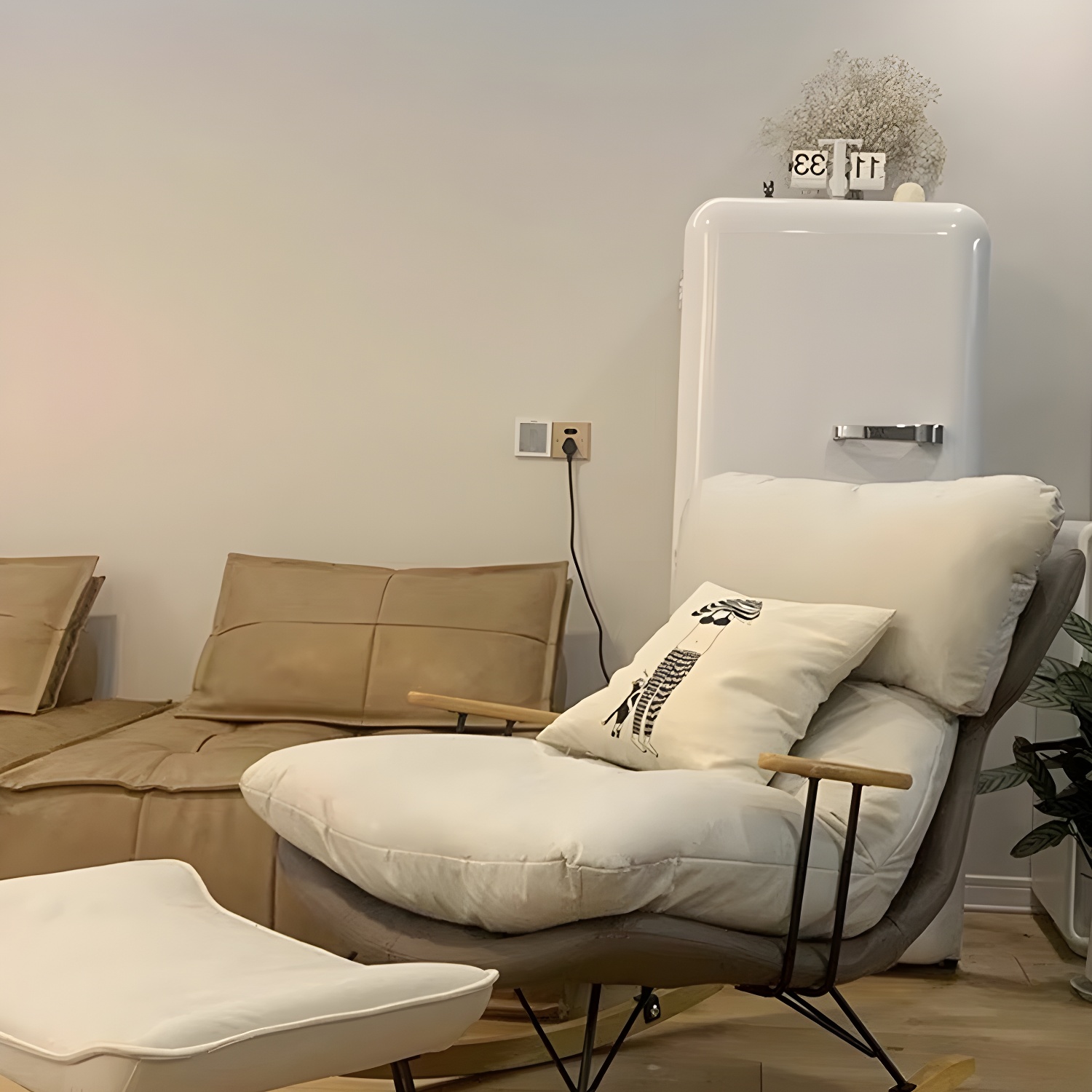 Upholstered Rocking Chair | Ormau - image 8