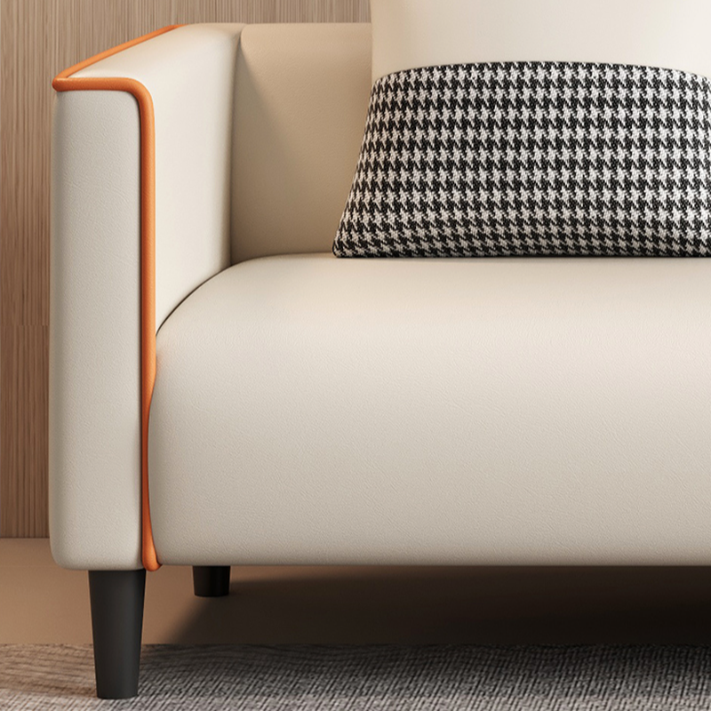 Elegant Sofa | Ormau - image 10