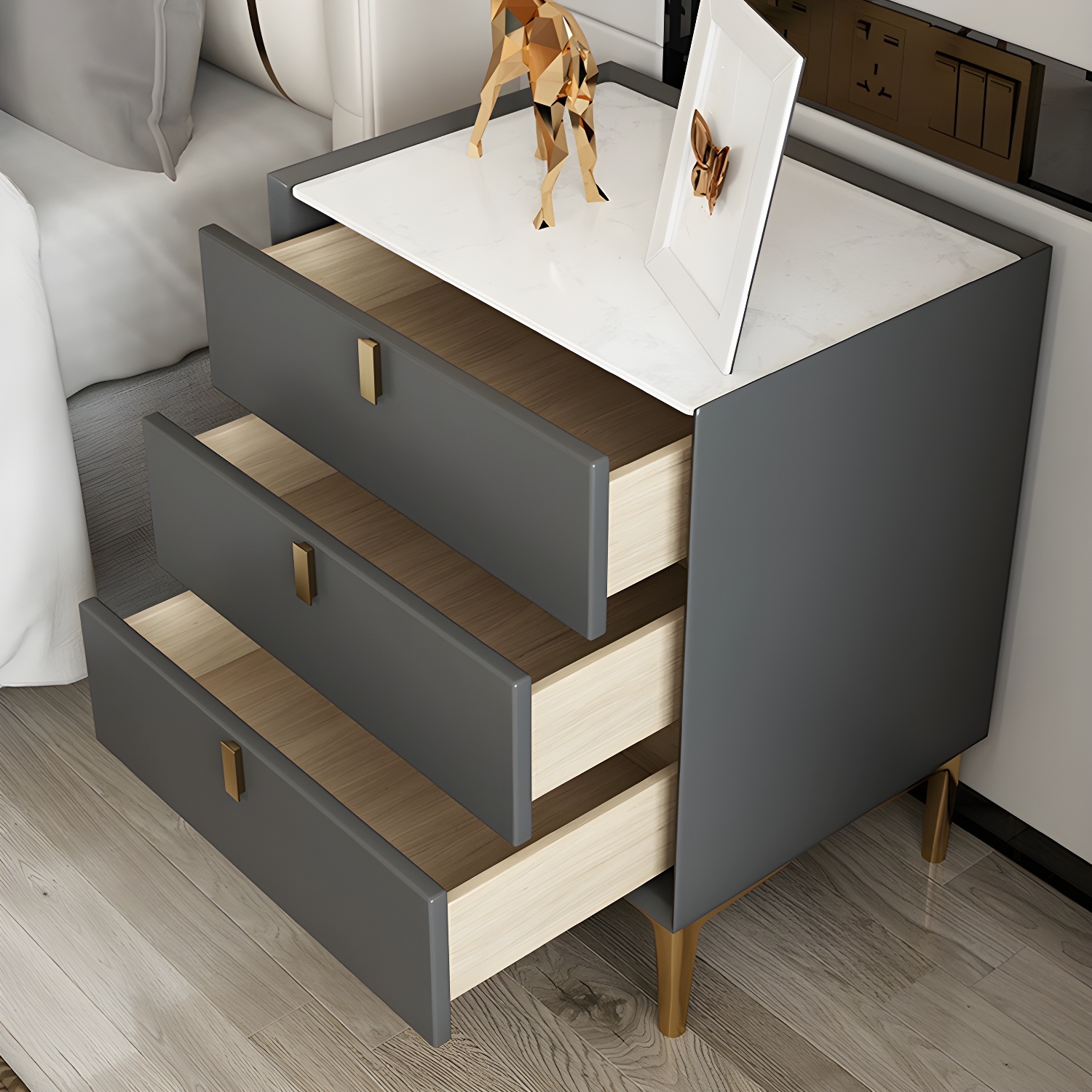 Glam Nightstand | Ormau - image 11