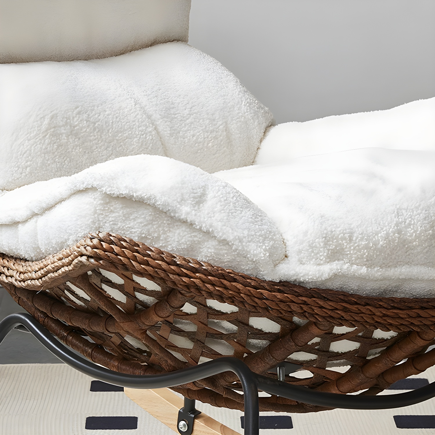 Walnut Rocker | Ormau - image 11