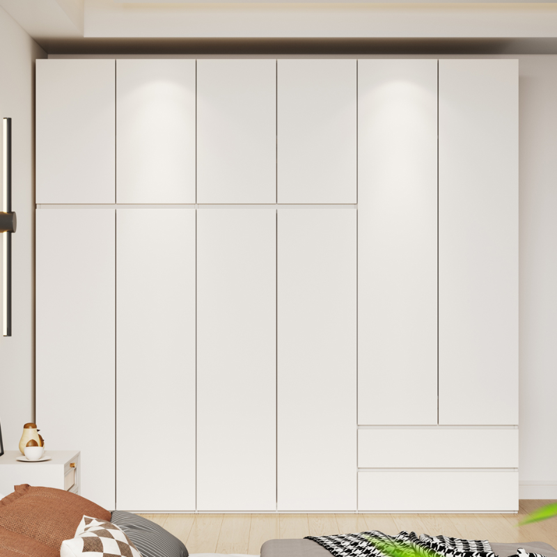 Minimalist Wardrobe | Ormau - image 2