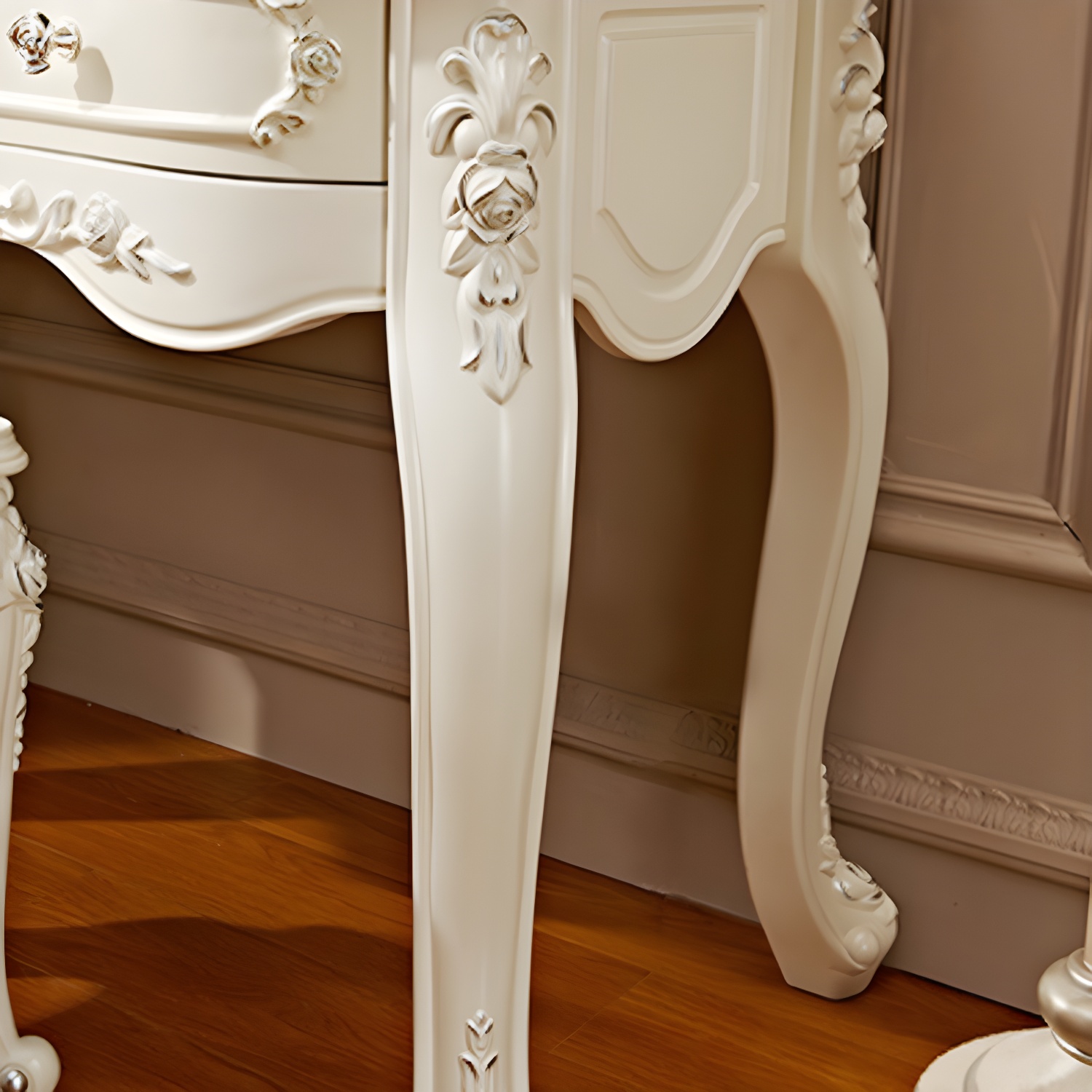 Victorian Makeup Vanity | Ormau - image 8
