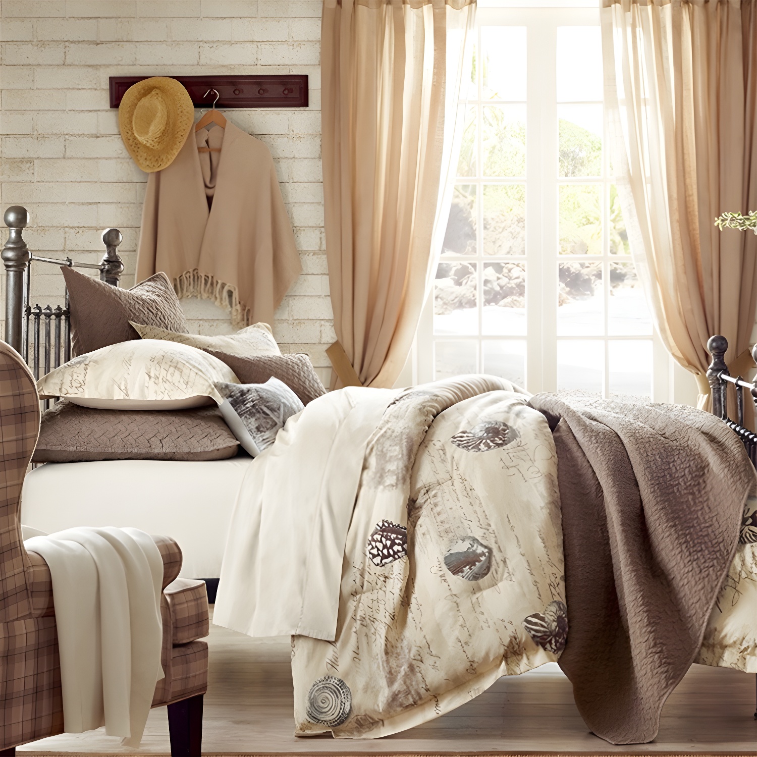 Iron Frame Bed | Ormau - image 6