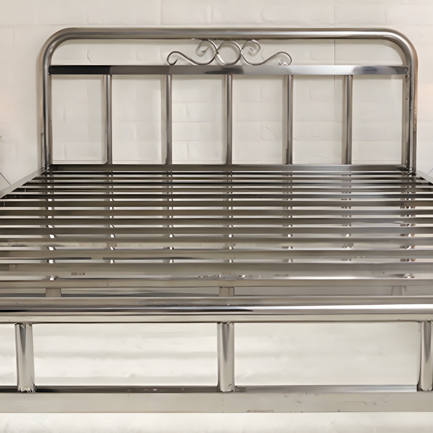 Silver Steel Bed | Ormau - image 8