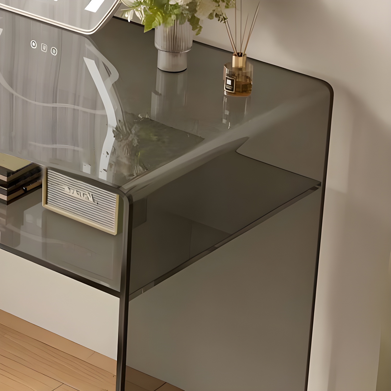 Glass Dressing Table | Ormau - image 8