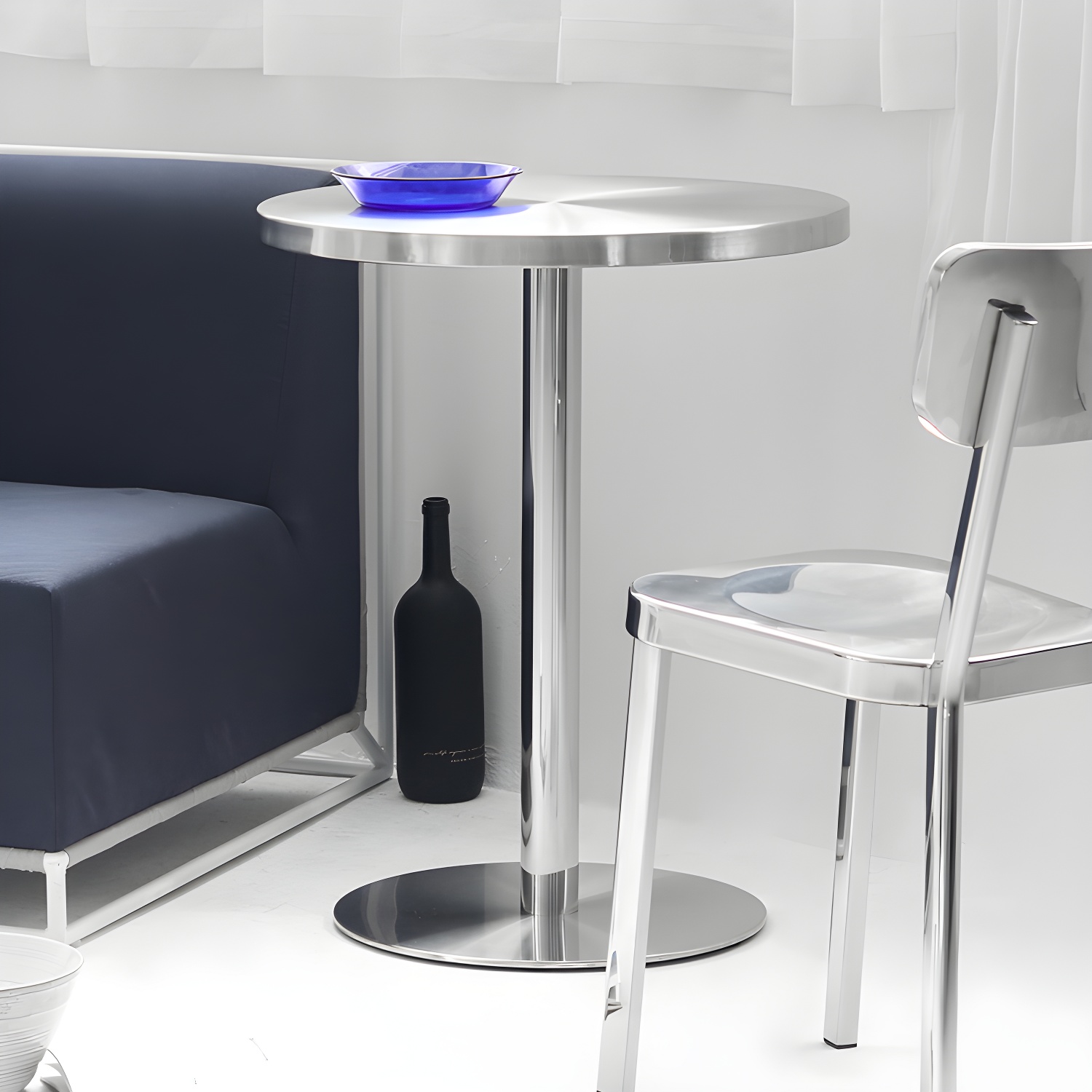 Industrial Pedestal Dining Table | Ormau - image 11