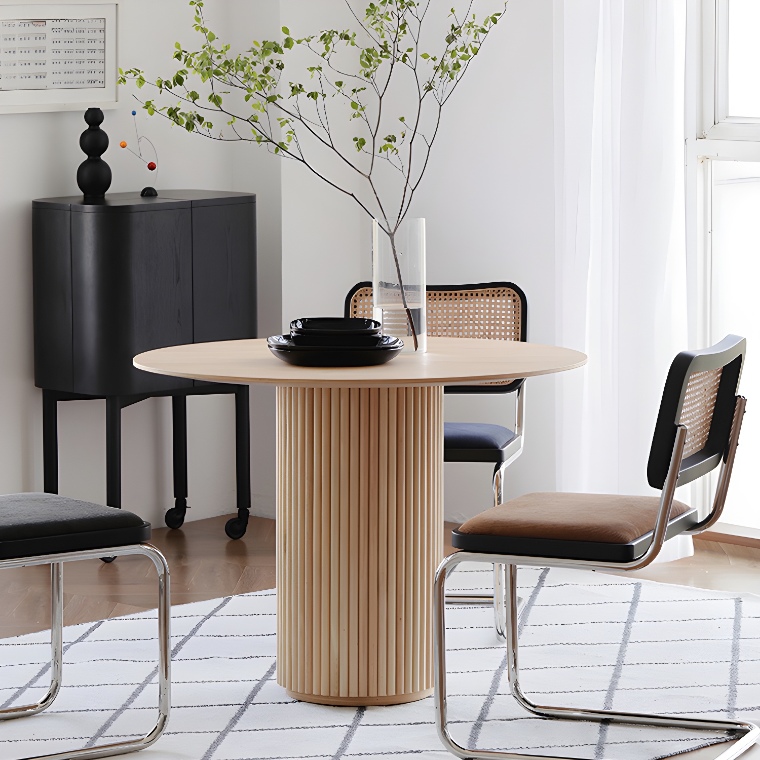 Round Dining Table | Ormau - image 4