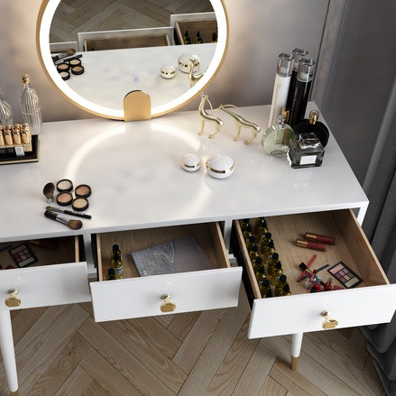 Modish Vanity | Ormau - image 8