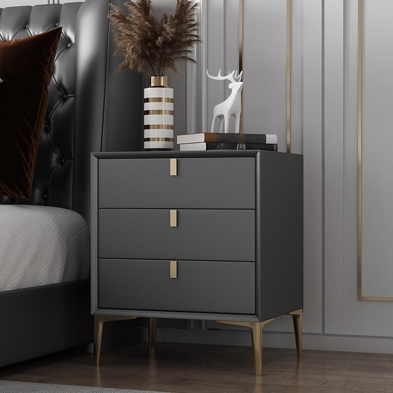 Lumber Nightstand | Ormau - image 18
